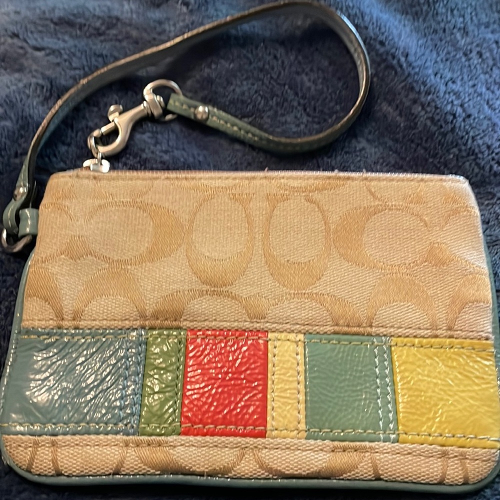 GUC Coach Wristlet